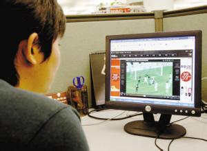 央视独揽巴西世界杯直播权,视频网站自制节目大爆发